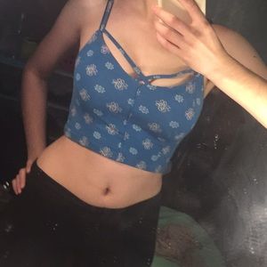 BLUE FLORAL STRAPPY CROP TOP